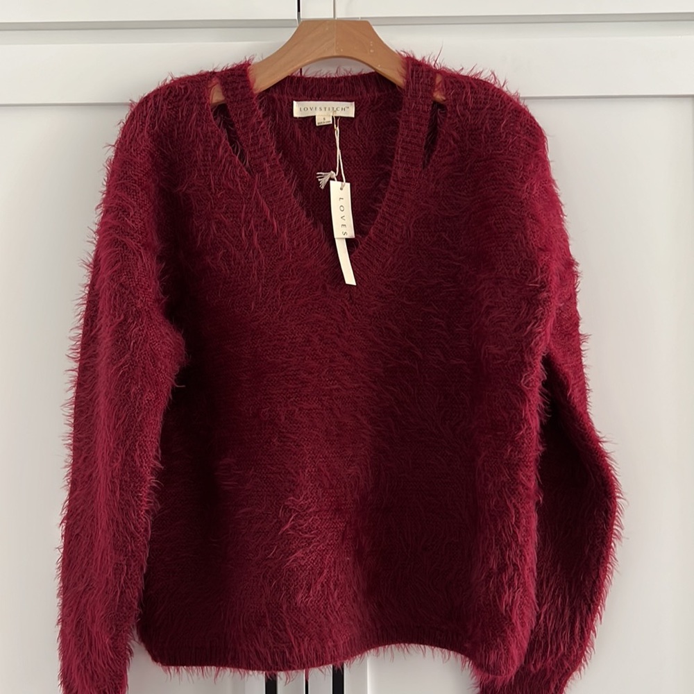 lovestitch Fuzzy V-Neck Sweater in Burgundy